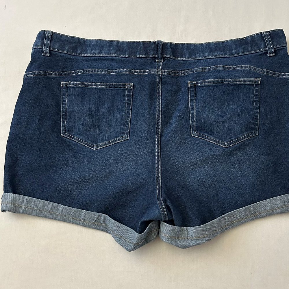 Terra & Sky Medium Wash Cuff Short Cotton/Poly/Rayon/Spandex Size 22W - Picture 7 of 10